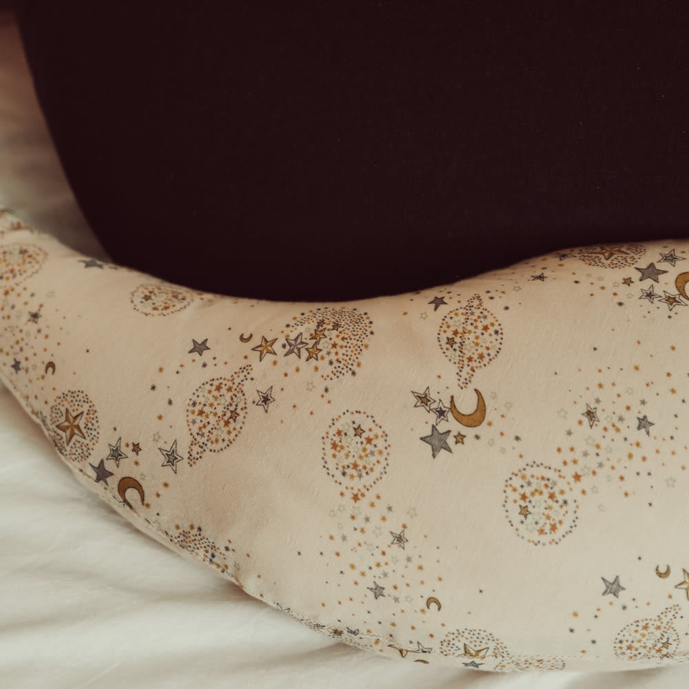 That's Mine Moon ammepude - Sateen - Million stars - 45% Organic cotton / 55% Thermoballs Buy Amning & pusletid||Ammepuder||Pusle||Alle||Amning||personale||Amning||Efterår & vinter 2025||alt minus sløjfe||mette-sale||Million stars||drop 1 aw25 here.