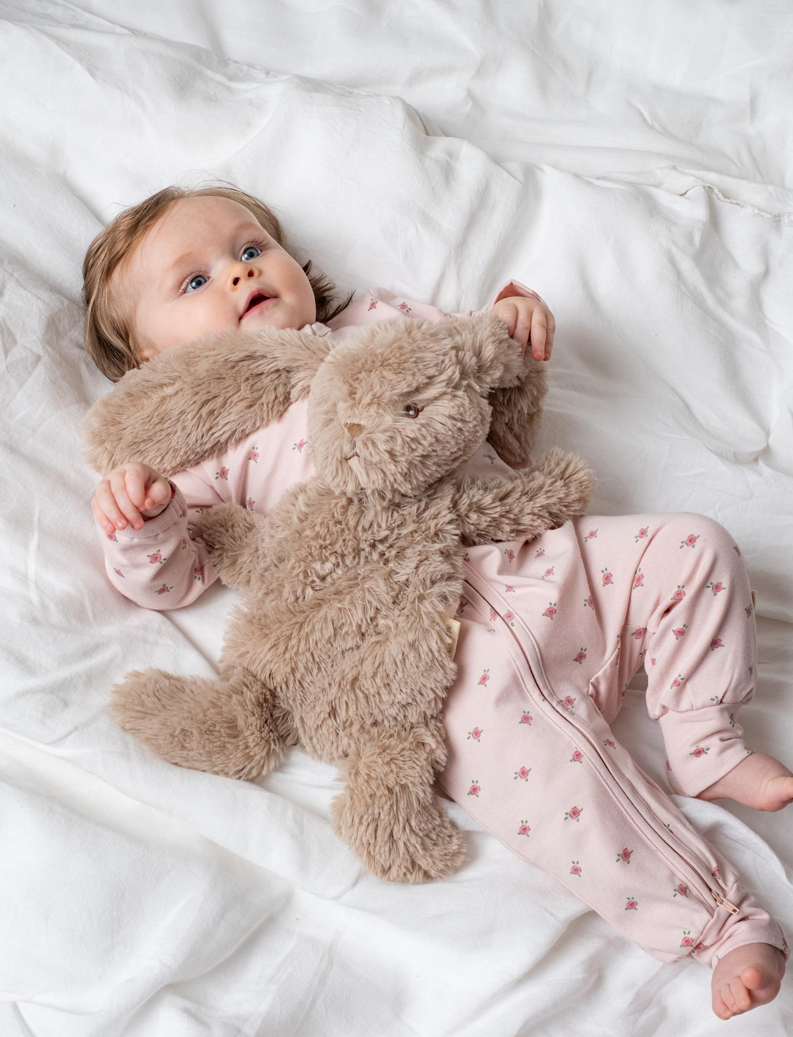 That's Mine Elliotte onesie - Tiny roses - 48% Bomuld (Økologisk), 47% Modal, 5% Elastan Buy Overdele||Onesies||Nattøj||personale||Baby essentials||Jersey||AW26||All here.