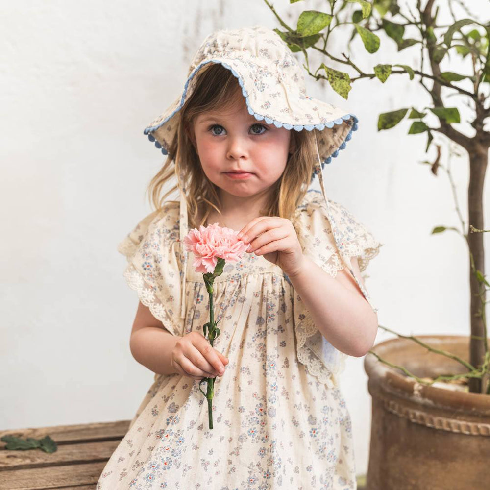 That's Mine Hilda hat - Sprinkles hearts yellow - 85% Cotton / 15% Linen Buy Tøj||Hatte||Accessories||Udsalg||Alle||Udsalg - tøj||Forår og sommer 2025||alt minus sløjfe||Sprinkles heart||New in for the girls||Udsalg - Forår & sommer '25||Summer Bundle||mette-sale here.