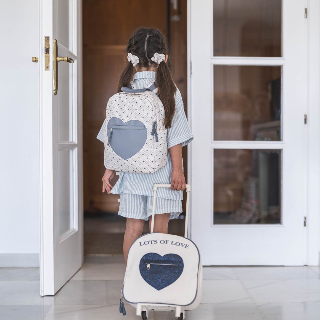 That's Mine Tripp rygsæk - Lots of love sky - Outer: 100% Recycled polyester Lining: 100% Polyester Buy Bolig & udstyr||Udstyr||Rygsække||Alle||Favoritter||personale||Lots of love||alt minus sløjfe||NOOS||New in for the girls||Rejseklar||mette-sale here.