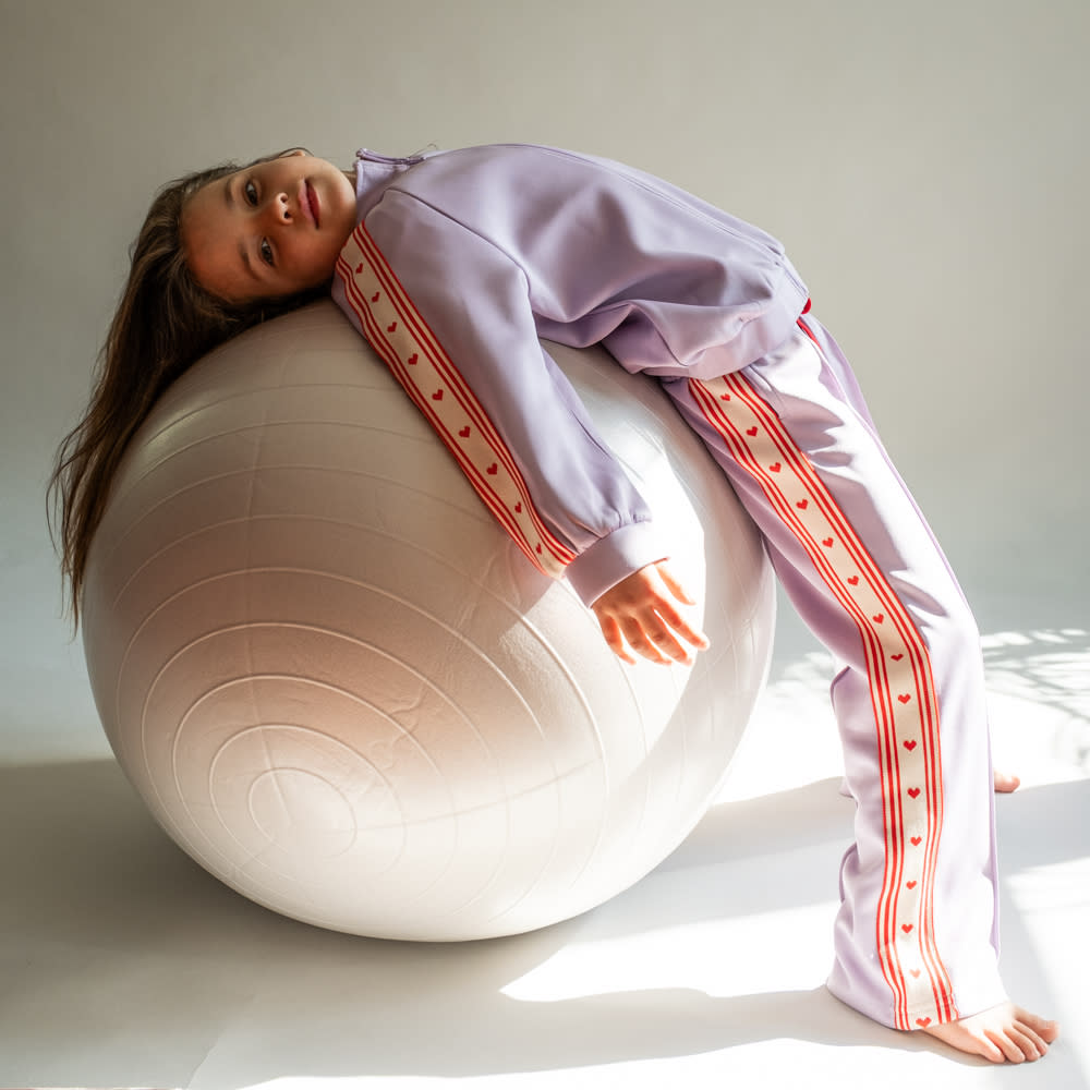 That's Mine Antonie sweatpants - Sweet purple - 49% polyester / 46% rayon / 6% spandex Buy Sweatpants||Bukser & shorts||personale||Sweatsæt||Forår 2026 here.