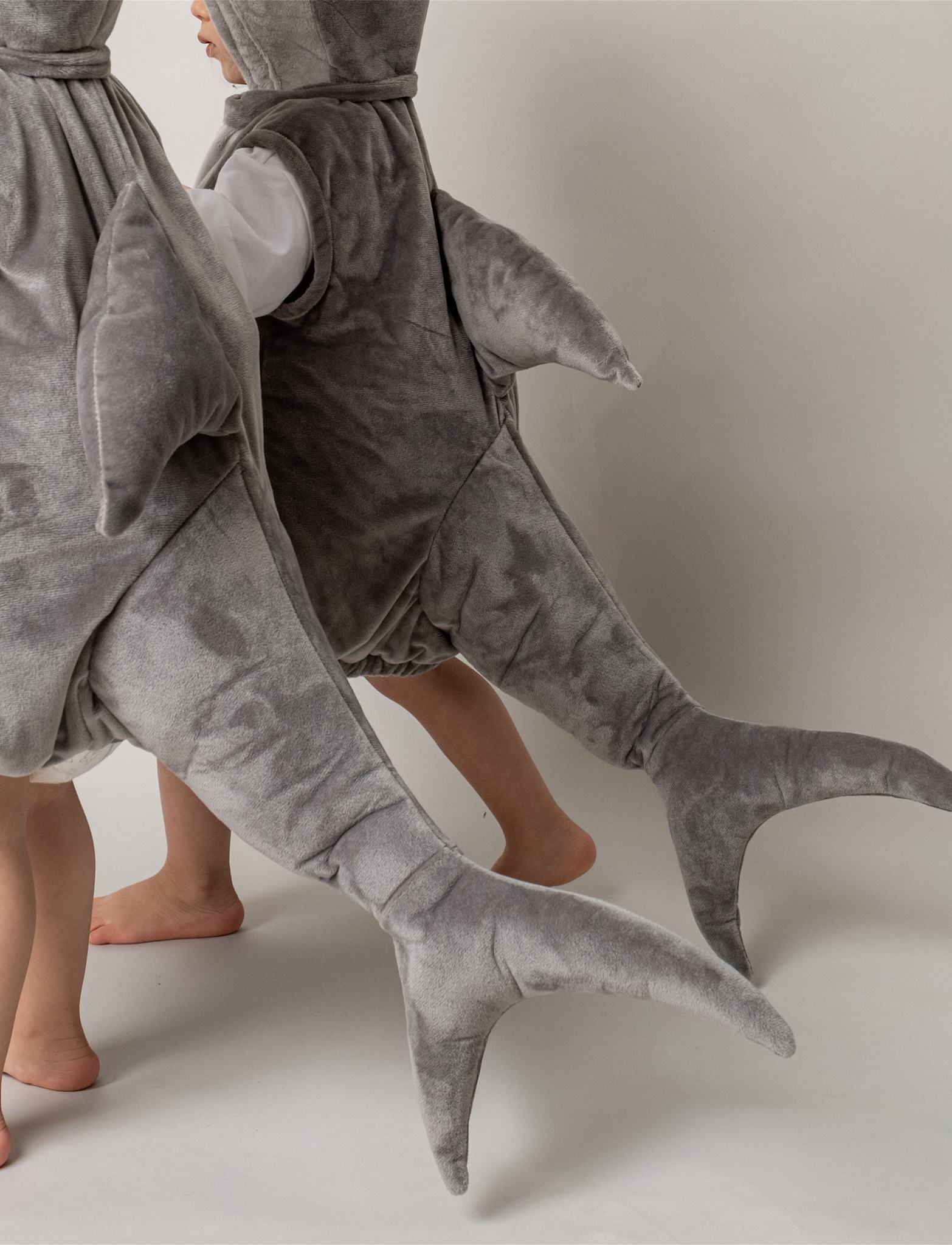 That's Mine Hank haj kostume - Silver Grey - Shell : 100% polyester / Lining: 100% cotton / Padding: 100% polyester Buy Legetid||Kostumer||Alle||Favoritter||personale||alt minus sløjfe||NOOS||mette-sale||Forår & sommer 2026||Orderly Emails - Recommended Products||All here.