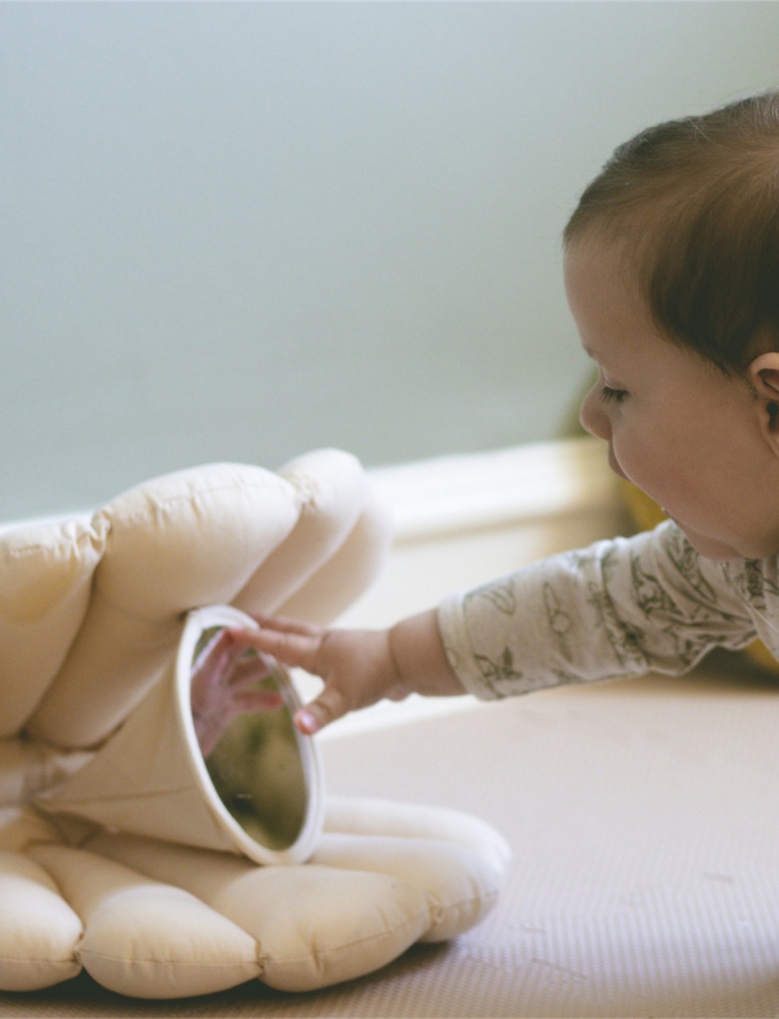 That's Mine Baby spejllegetøj - Soft beige - 100% Bomuld(Økologisk) Buy Legetid||Legetøj||Aktivitetslegetøj||Alle||Favoritter||personale||Influencer choice||Gaver under 200 kr.||3 for 2||alt minus sløjfe||NOOS||Den første sommer||mette-sale||Black week - bundle 1||Orderly Emails - Recommended Products||All here.