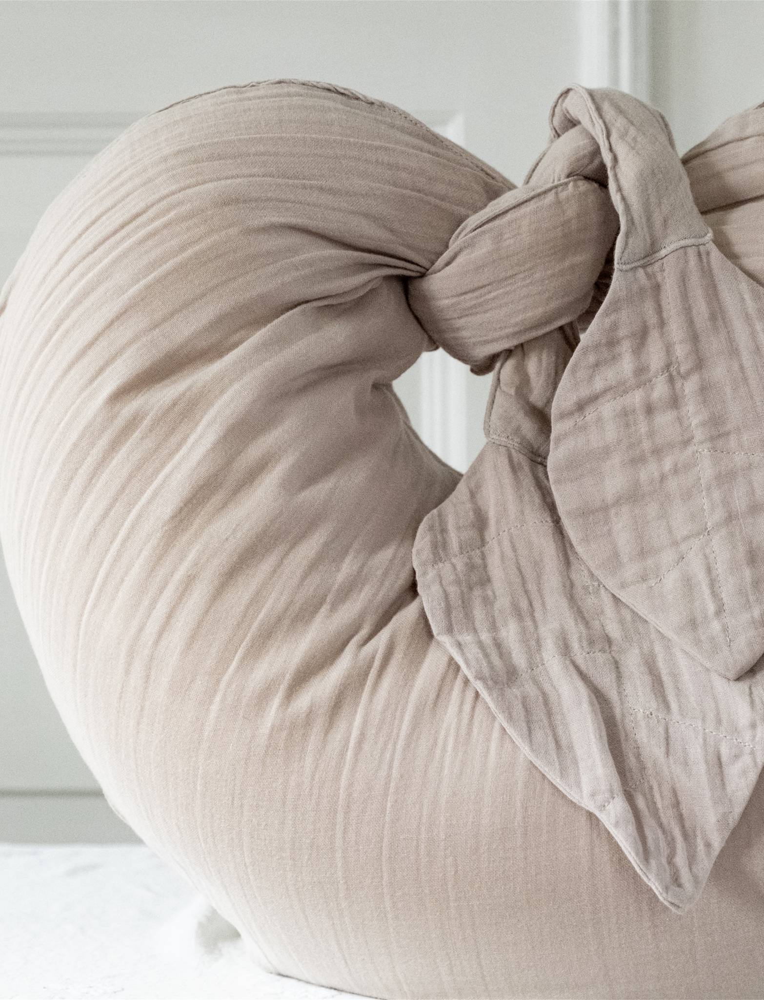 That's Mine Ammepude - Feather grey - 45% Organic cotton / 55% Thermo balls Buy Amning & pusletid||Ammepuder||Pusle||Alle||Favoritter||Amning||personale||Influencer choice||Amning||alt minus sløjfe||NOOS||Del dine øjeblikke||mette-sale||Orderly Emails - Recommended Products||Must haves||Bestsellers||cn||All here.