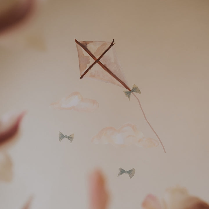 That's Mine Wallsticker Kite Small - Beige - 100% Textile foil Buy Bolig & udstyr||Børneværelset||Wallstickers||Alle||personale||Influencer choice||alt minus sløjfe||NOOS||Wallstickers - himlen||mette-sale here.