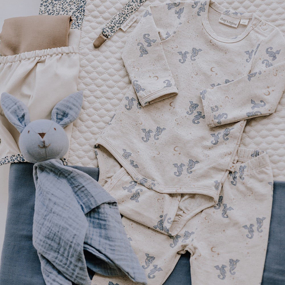 That's Mine Miley leggings - Luna dragons - 95% Organic cotton / 5% Elastane Buy Tøj||Leggings||Udsalg||Bukser & shorts||Alle||Basics||Udsalg - tøj||alt minus sløjfe||5 for 399||mette-sale here.