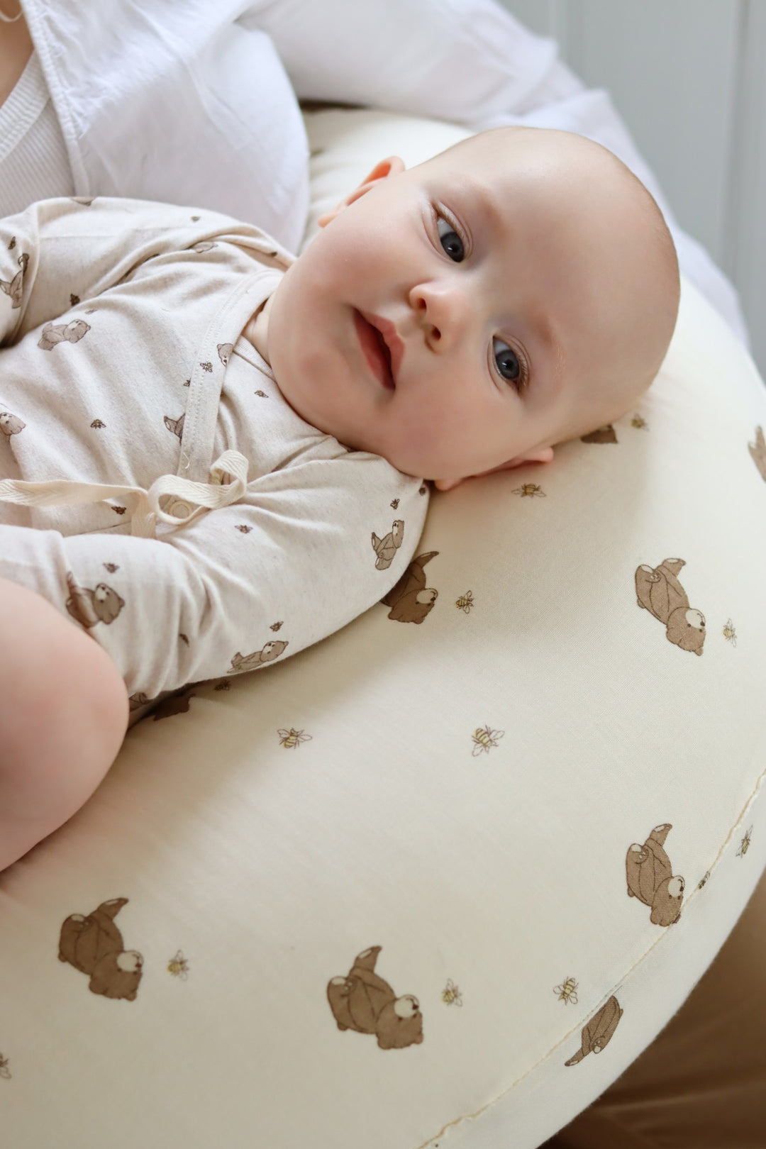 That's Mine Moon ammepude - Bees and bears - 45% Organic cotton / 55% Thermoballs Buy Amning & pusletid||Ammepuder||Pusle||Alle||Favoritter||Amning||personale||Bees and bears||Influencer choice||Amning||alt minus sløjfe||NOOS||Del dine øjeblikke||mette-sale here.