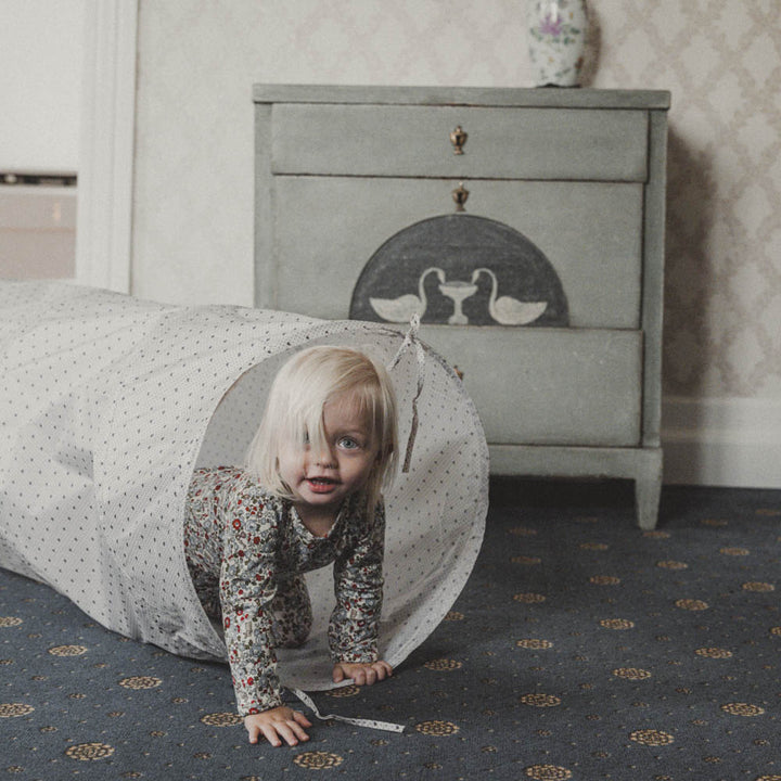 That's Mine Theo aktivitetstunnel - Lots of love sky - 100% Polyester Buy Legetid||Aktivitetstunneller||Alle||Favoritter||personale||AW24 - VIP adgang||Efterår og vinter 2024||Lots of love||Gaver mellem 200 - 499 kr.||alt minus sløjfe||NOOS||Den første sommer||mette-sale here.