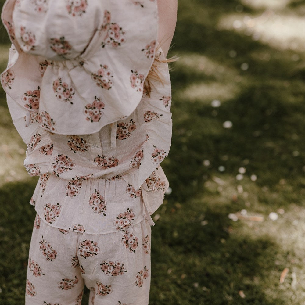 That's Mine Cilla hat - Spring poppies - 100% Organic cotton Buy Tøj||Hatte||Accessories||Udsalg||Alle||Forår & sommer '24||Tøjbundle||Udsalg - tøj||Liveshopping bundle||alt minus sløjfe||5 for 399||mette-sale here.