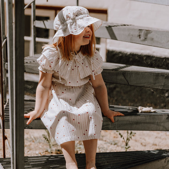 That's Mine Kassia hat - Lady dots - 100% Organic cotton Buy Tøj||Hatte||Accessories||Udsalg||Alle||Forür & sommer '24||Tøjbundle||Udsalg - tøj||alt minus sløjfe||5 for 399||mette-sale here.