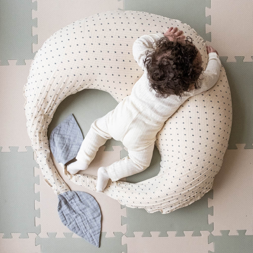That's Mine Moon ammepude - Lots of love sky - 45% Organic cotton / 55% Thermoballs Buy Amning & pusletid||Ammepuder||Pusle||Alle||Favoritter||Amning||personale||Amning||Efterår og vinter 2024||Lots of love||alt minus sløjfe||NOOS||Del dine øjeblikke||mette-sale here.
