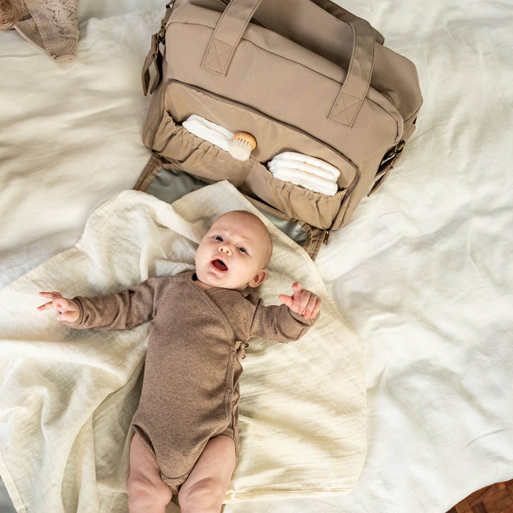 That's Mine Benne pusletaske - Earth brown - Outer: 100% Recycled polyester Lining: 100% Polyester Buy Amning & pusletid||Pusle||Pusletasker||Alle||Favoritter||personale||Newborn essentials||alt minus sløjfe||NOOS||Del dine øjeblikke||Rejseklar||mette-sale here.