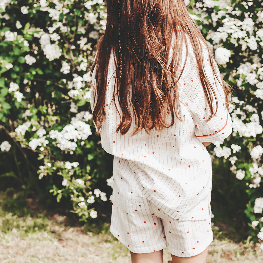 That's Mine Krista skjorte - Lady dots - 100% Organic cotton Buy Tøj||Overdele||Skjorter||Udsalg||Alle||Forår & sommer '24||LIVESHOPPING D.2/5||Liveshopping d. 11/6||Udsalg - tøj||Liveshopping bundle||alt minus sløjfe||3 for 399||5 for 399 - kæmpe bundle!||Påskebundle||Summer Bundle||mette-sale here.