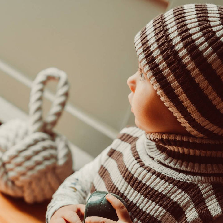 That's Mine Ivan neckwarmer - Brown stripe - 100% Organic cotton Buy Tøj||Overdele||Strik||Alle||personale||Efterår & vinter 2025||alt minus sløjfe||mette-sale||drop 1 aw25 here.