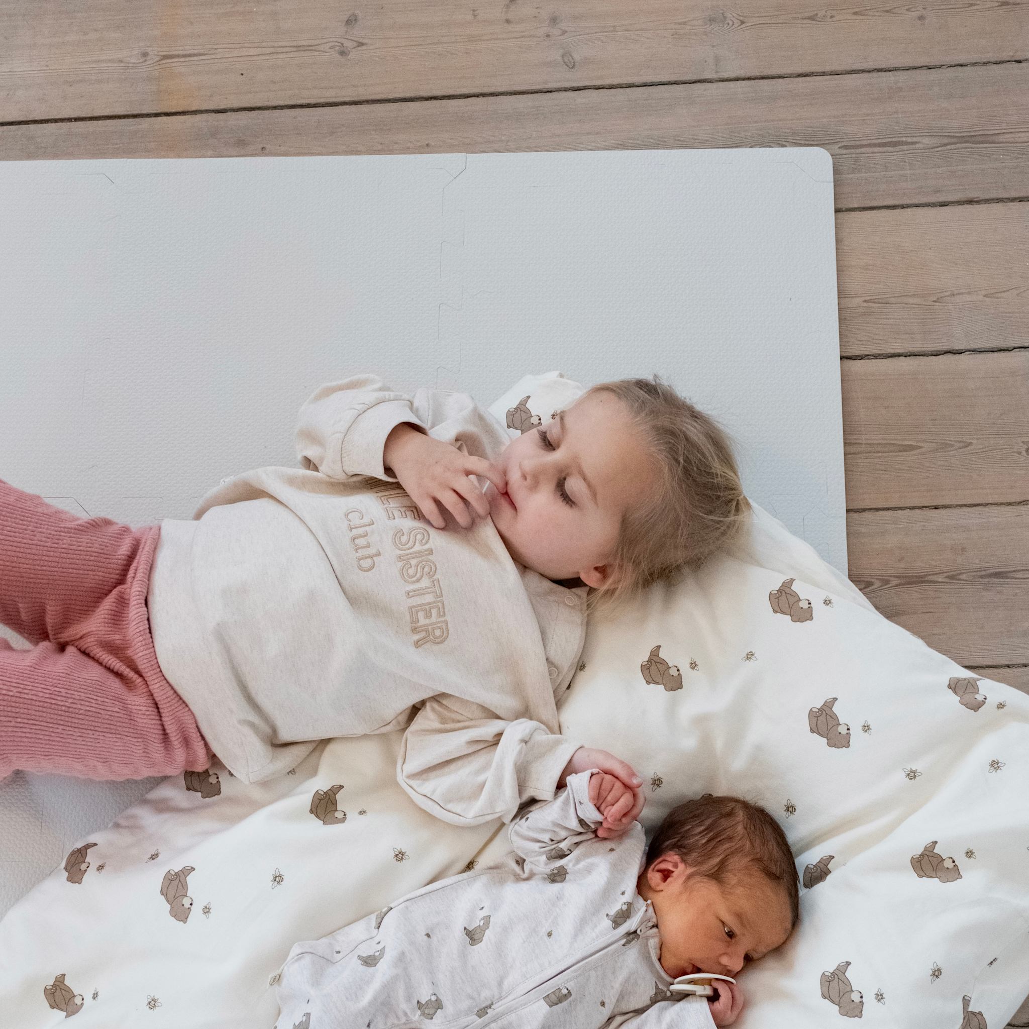 Alva Foam play mats square - Pastel grey